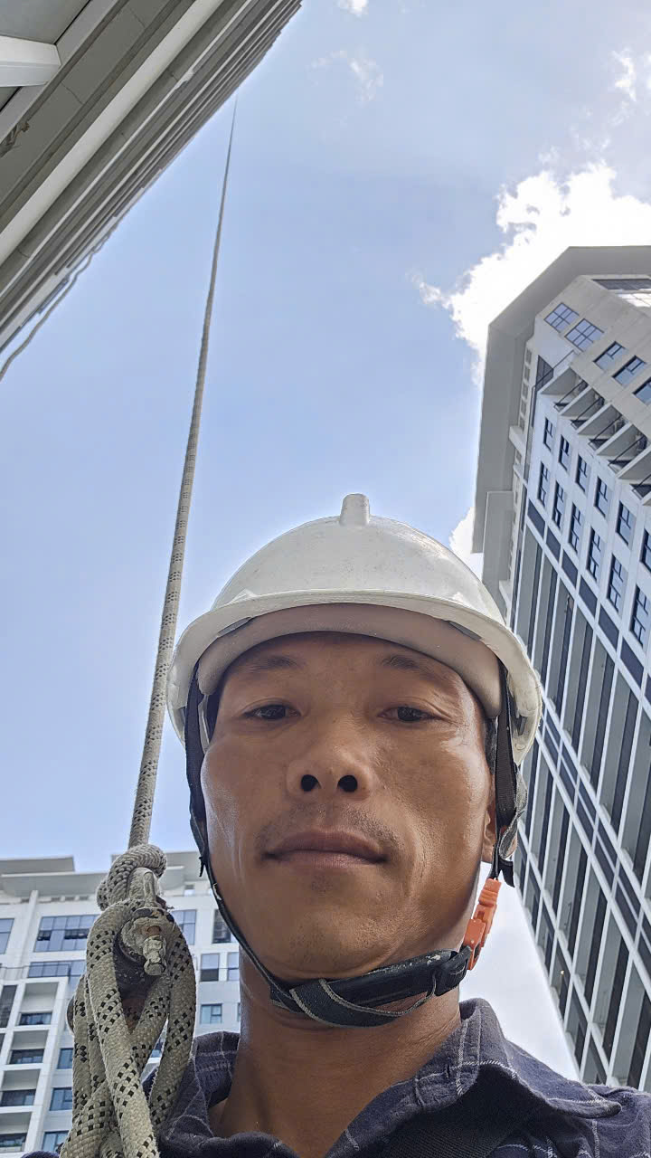 63a437c9d512654c3c0356